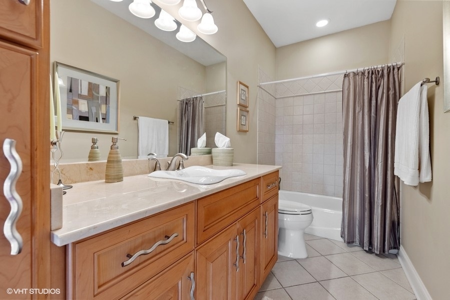 25860 Prairie Hill Lane, Plainfield, IL 60585