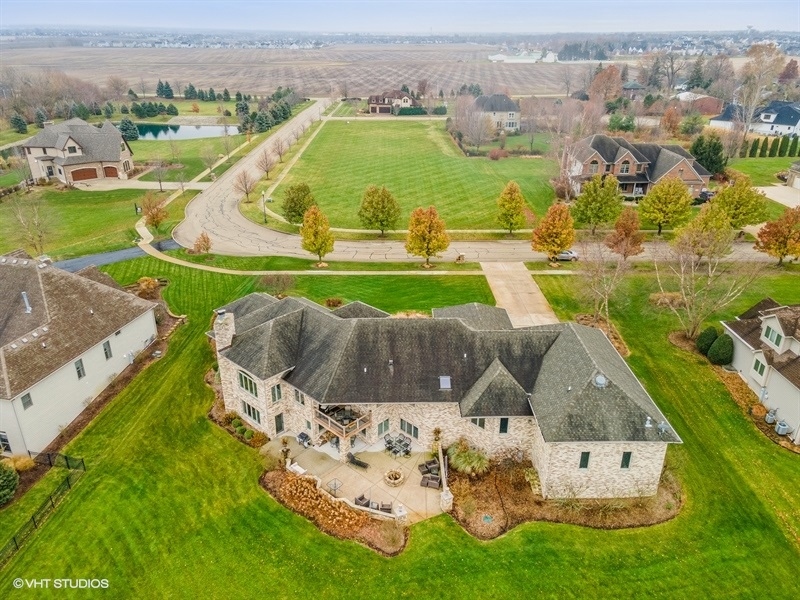 25860 Prairie Hill Lane, Plainfield, IL 60585