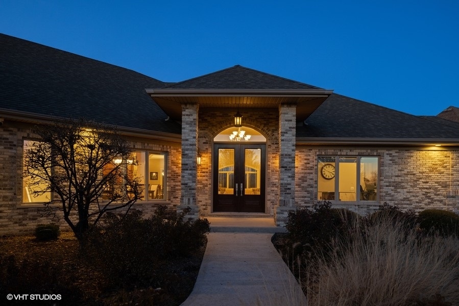 25860 Prairie Hill Lane, Plainfield, IL 60585