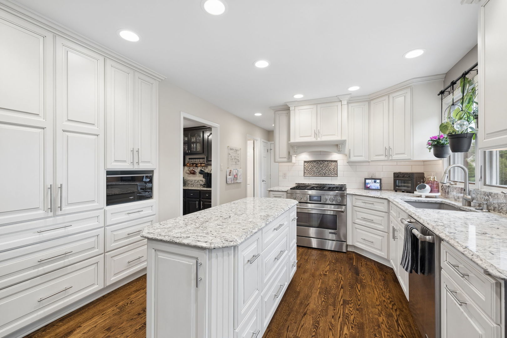 8692 Flint Lane, Orland Park, IL 60462