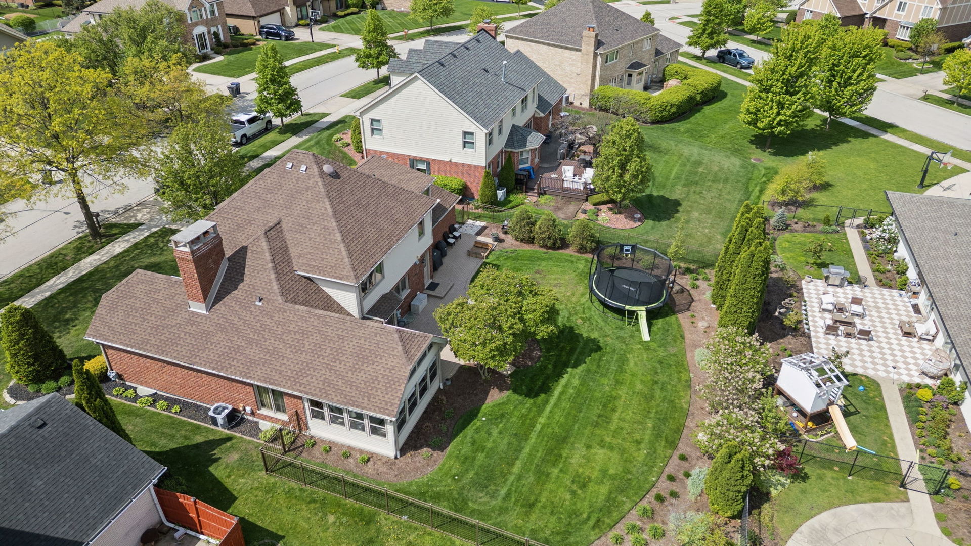 8692 Flint Lane, Orland Park, IL 60462