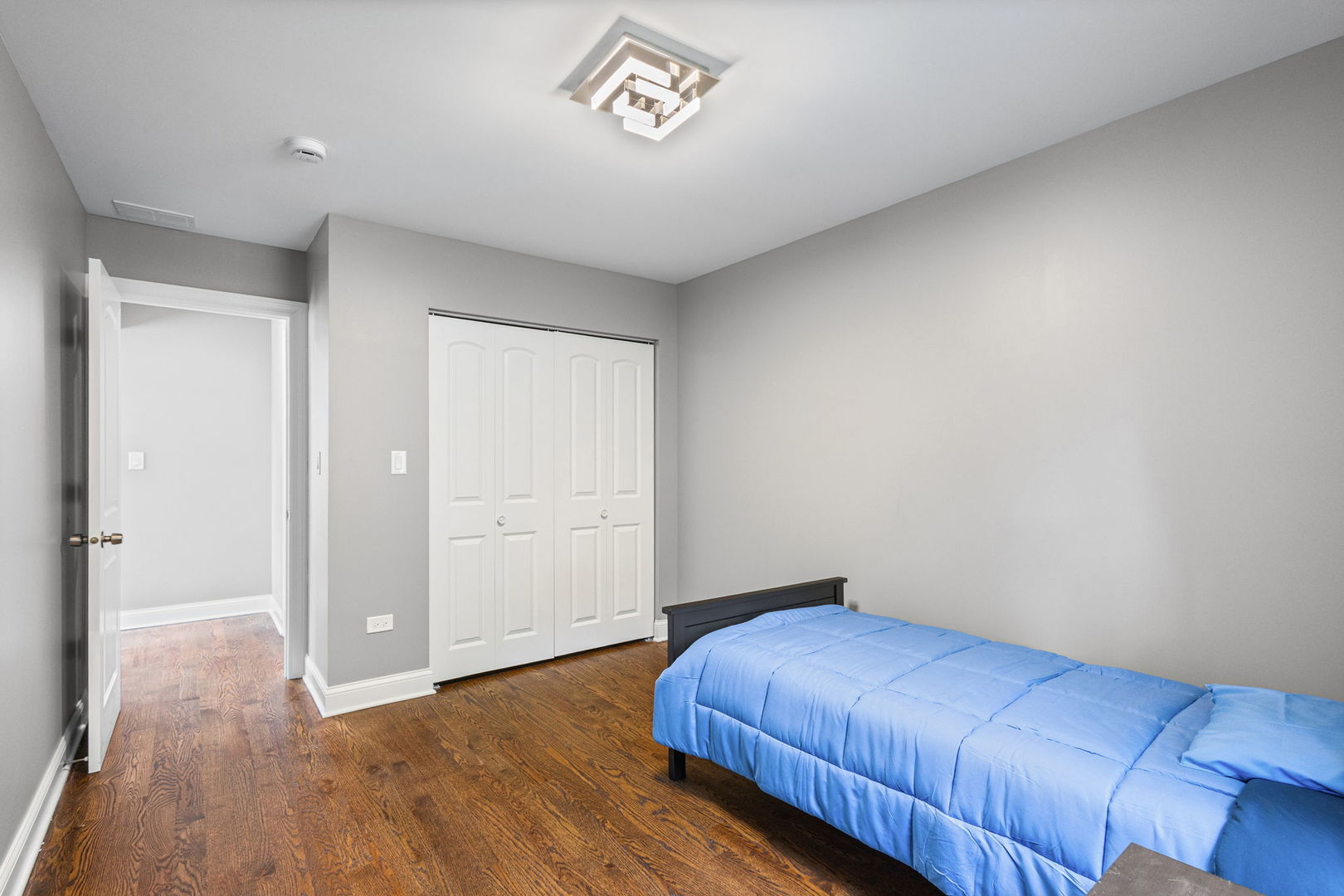 15332 Kenton Avenue, Oak Forest, IL 60452