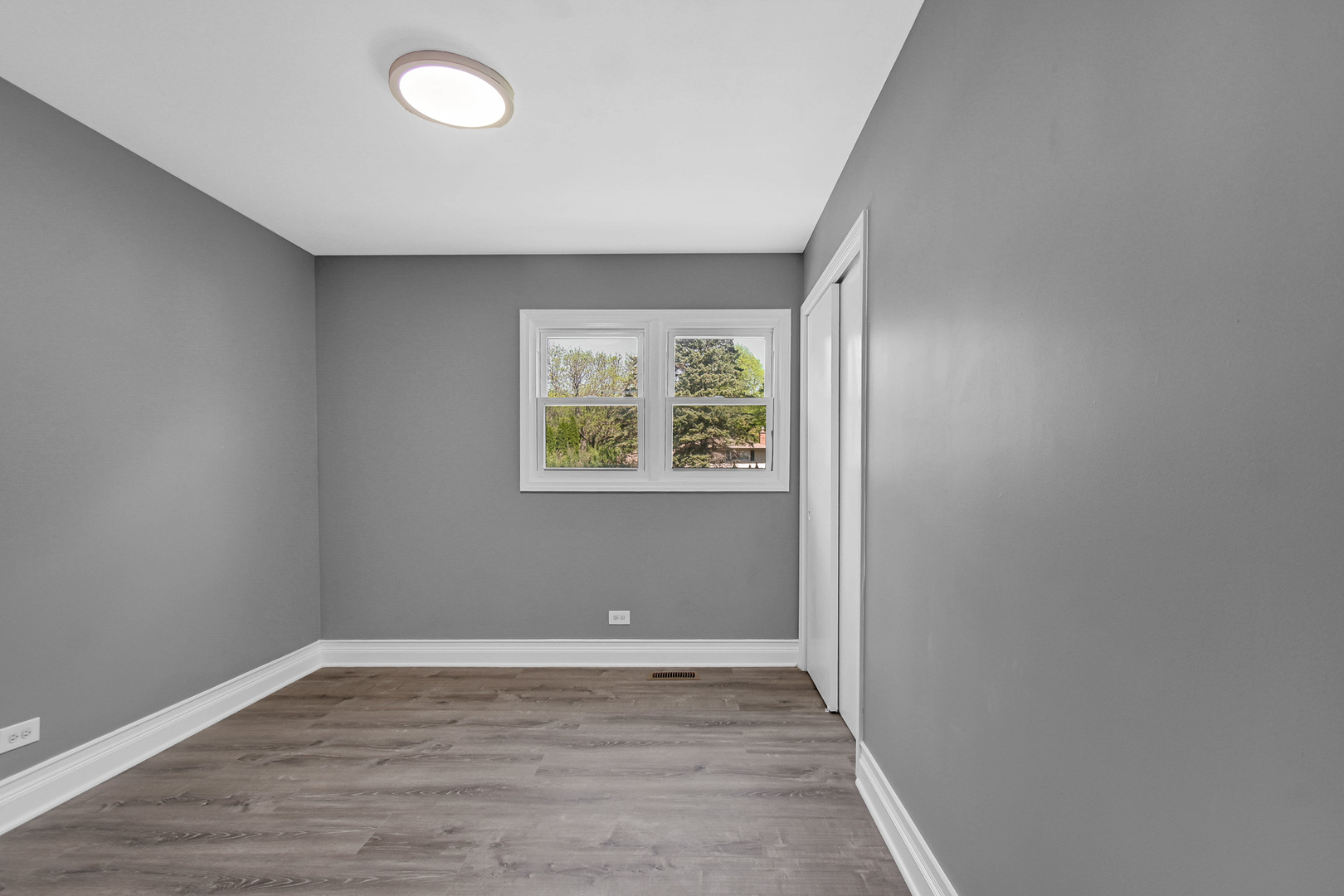 28W502 LEVERENZ Road, Naperville, IL 60564