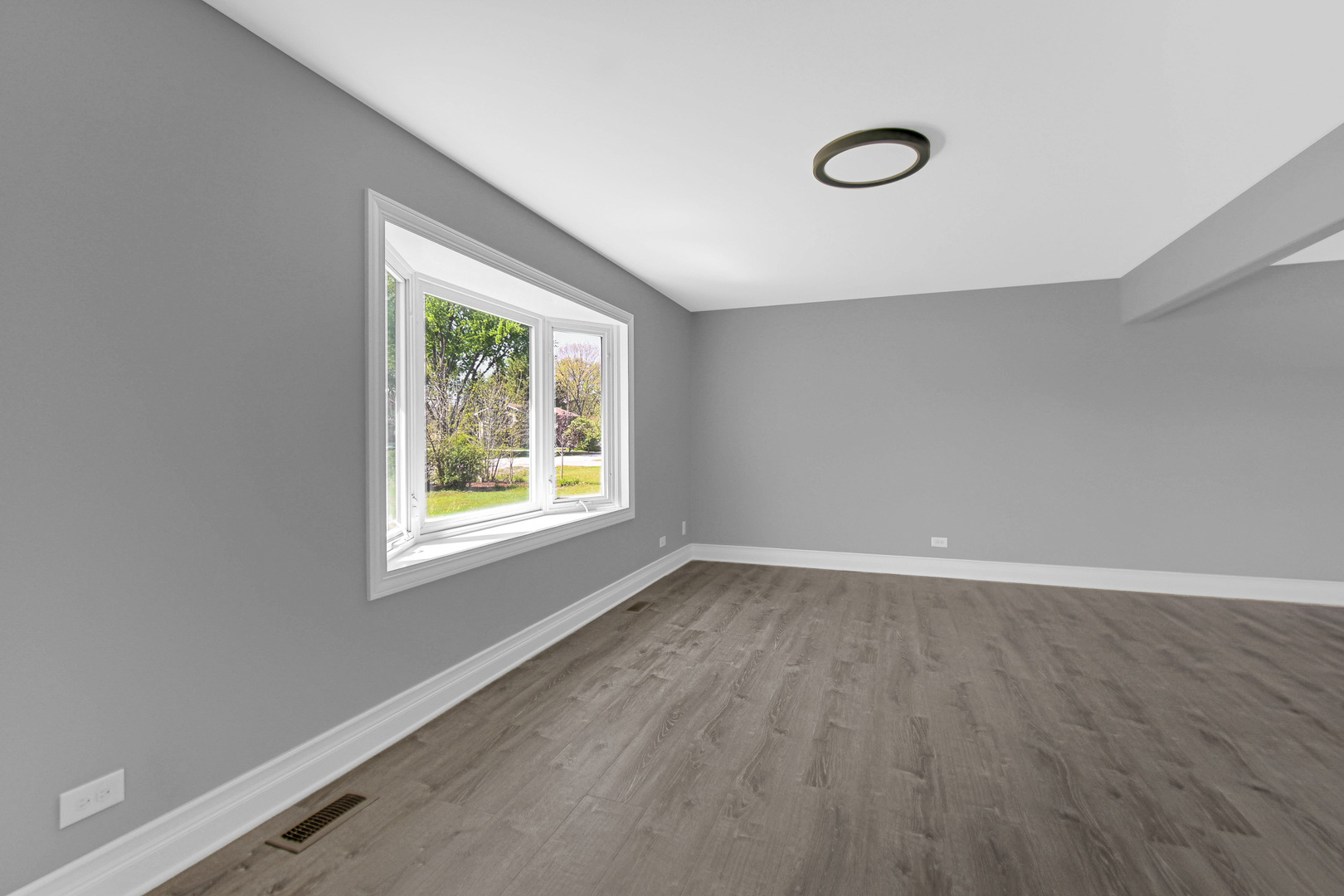 28W502 LEVERENZ Road, Naperville, IL 60564