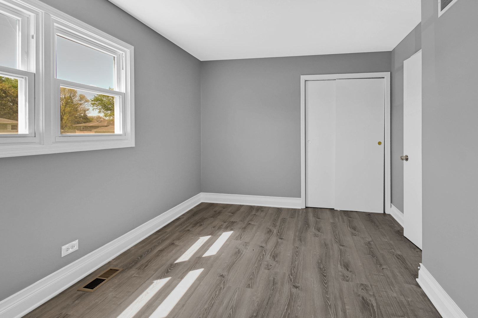 28W502 LEVERENZ Road, Naperville, IL 60564