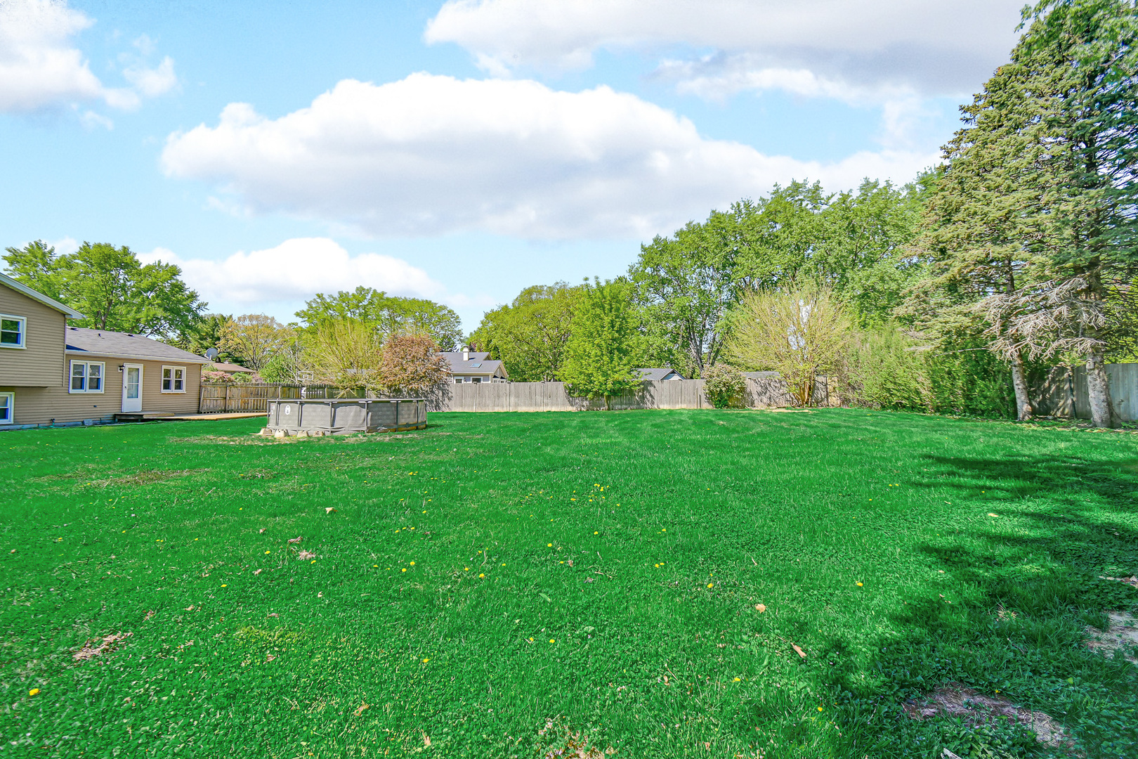 28W502 LEVERENZ Road, Naperville, IL 60564