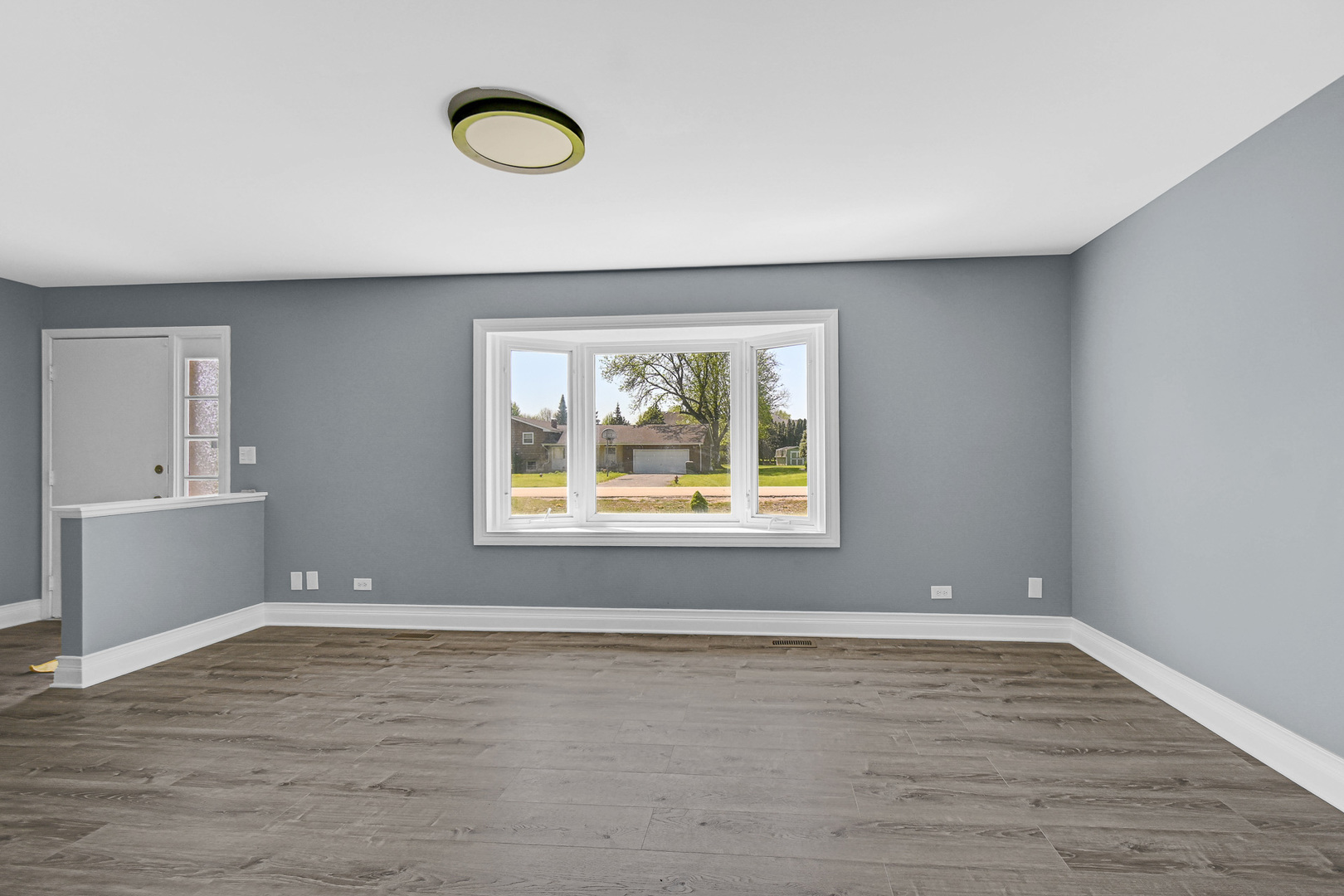 28W502 LEVERENZ Road, Naperville, IL 60564