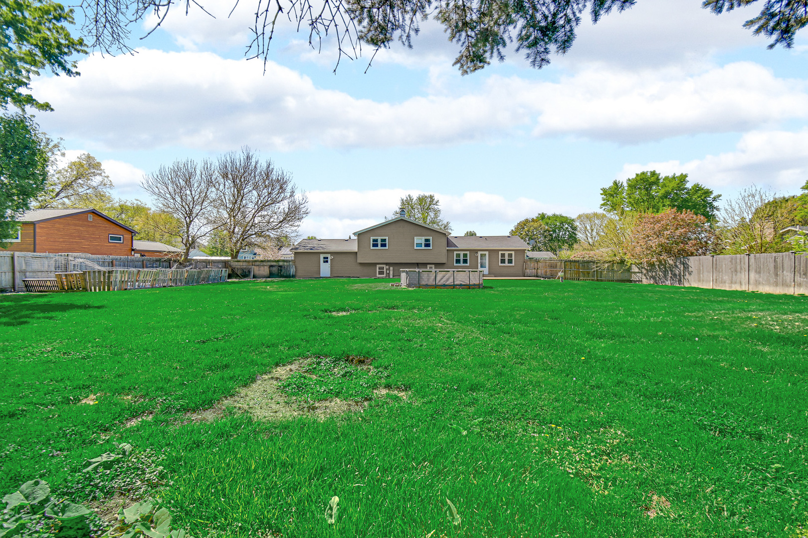 28W502 LEVERENZ Road, Naperville, IL 60564