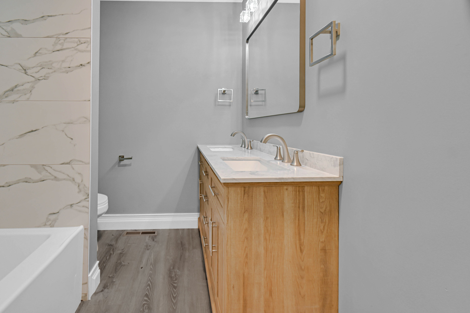 28W502 LEVERENZ Road, Naperville, IL 60564