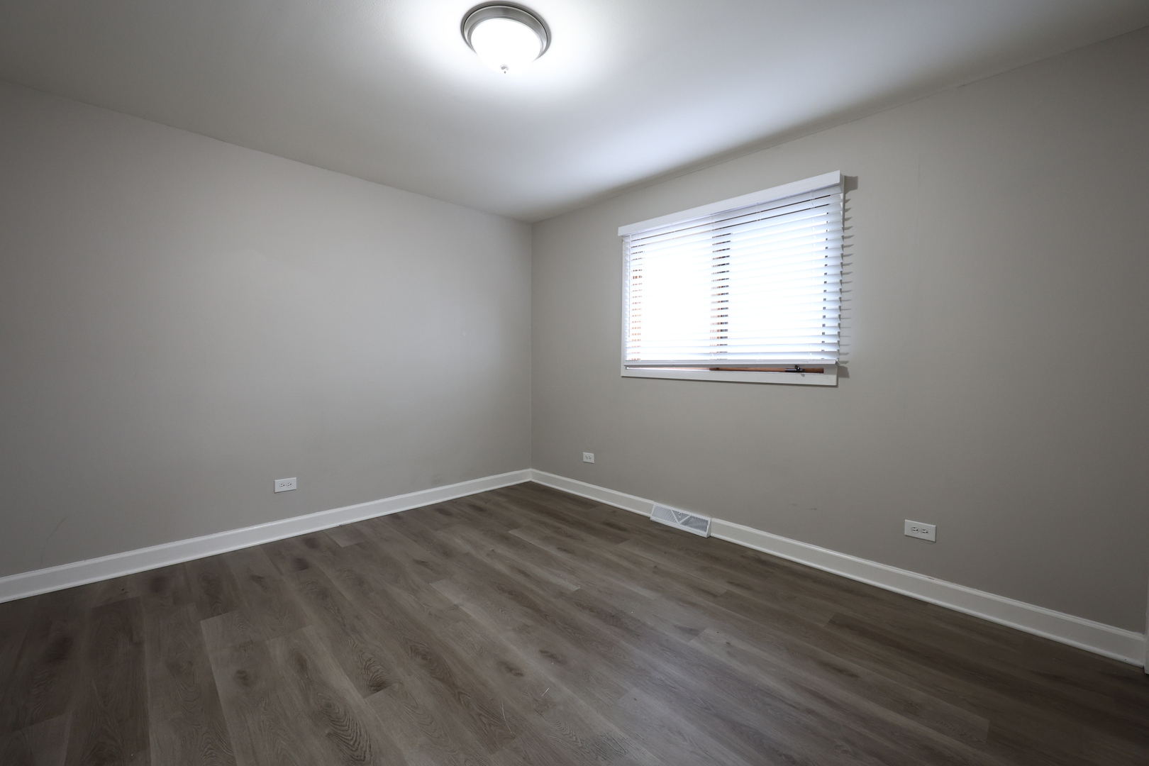 11050 Parkside Avenue, Chicago Ridge, IL 60415