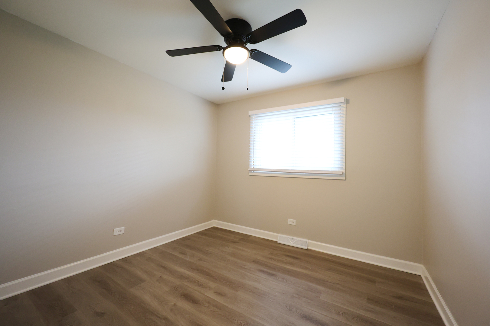 11050 Parkside Avenue, Chicago Ridge, IL 60415