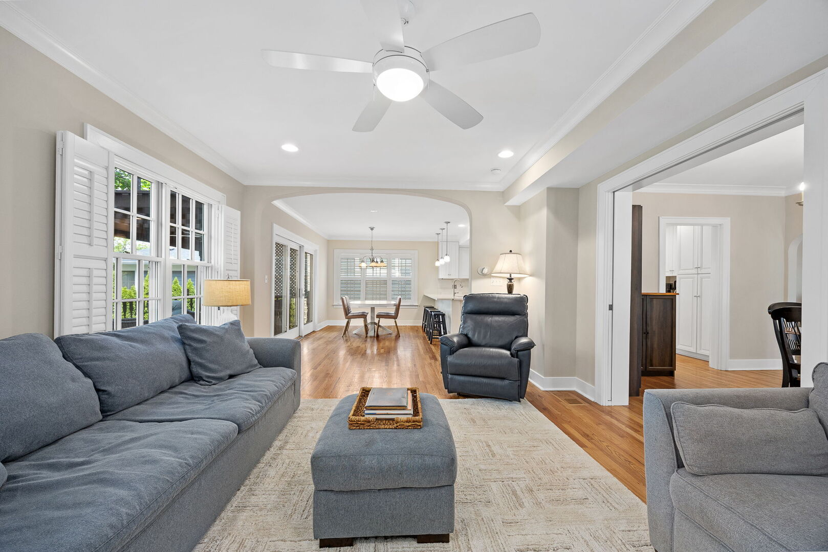 5132 Grand Avenue, Downers Grove, IL 60515