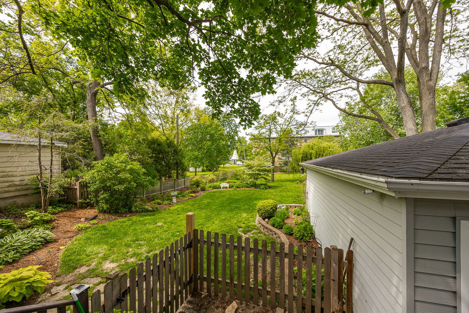 5132 Grand Avenue, Downers Grove, IL 60515
