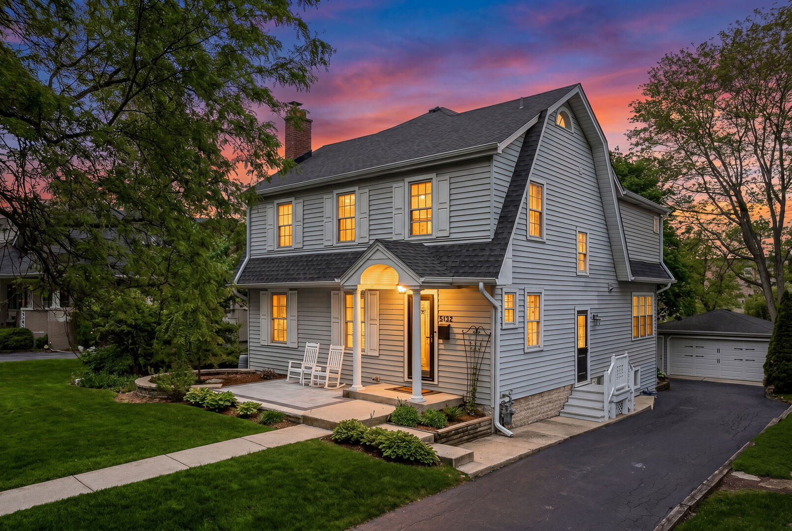 5132 Grand Avenue, Downers Grove, IL 60515