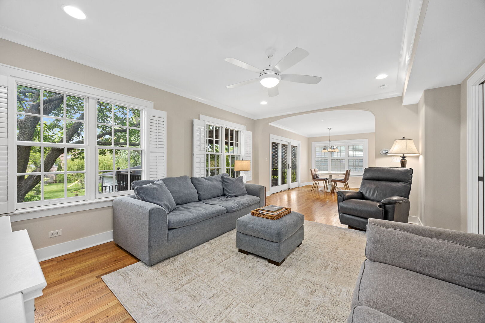 5132 Grand Avenue, Downers Grove, IL 60515