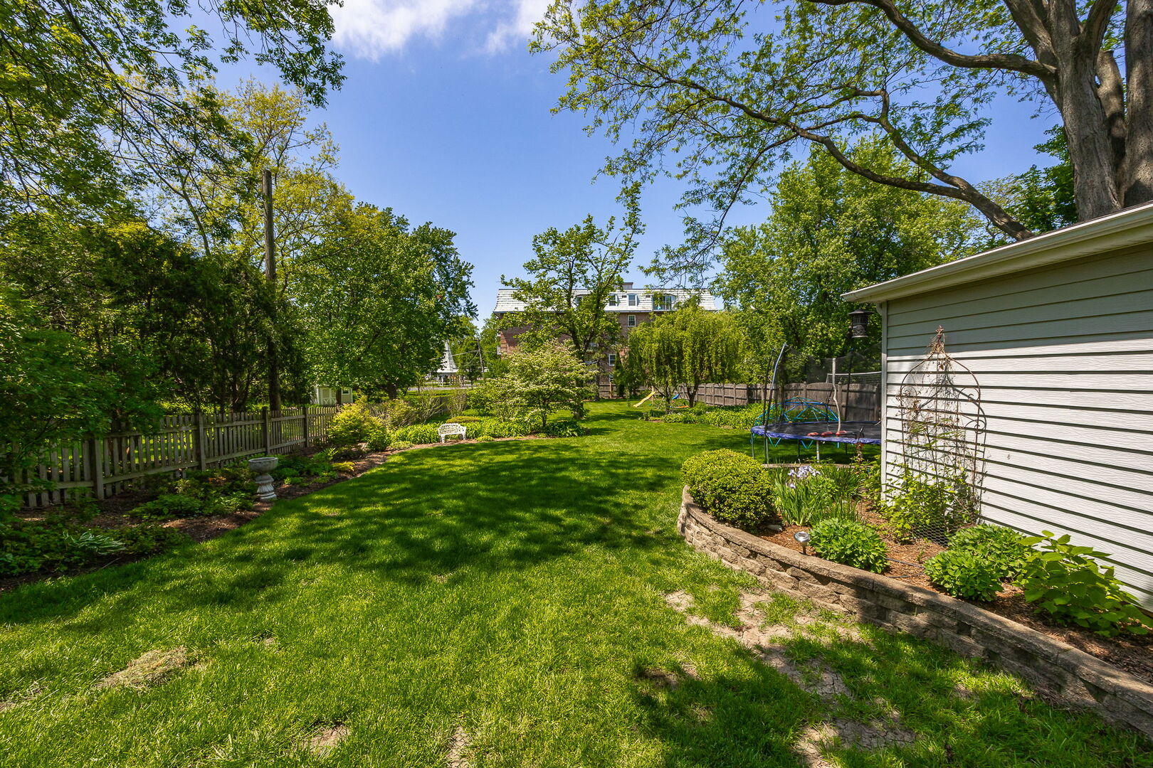 5132 Grand Avenue, Downers Grove, IL 60515