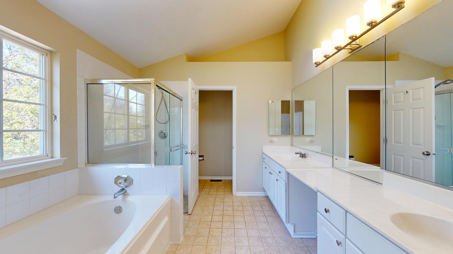 7569 Dada Drive, Gurnee, IL 60031