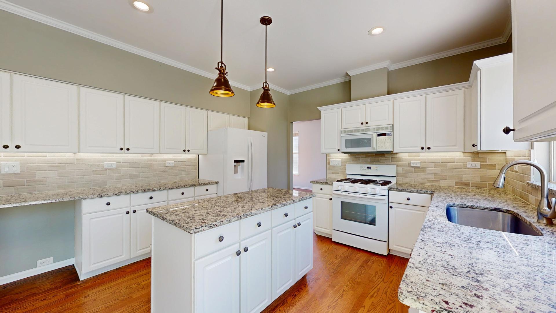 7569 Dada Drive, Gurnee, IL 60031