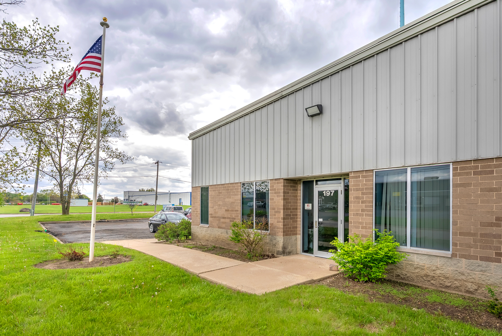 197 Alder Drive, North Aurora, IL 60542