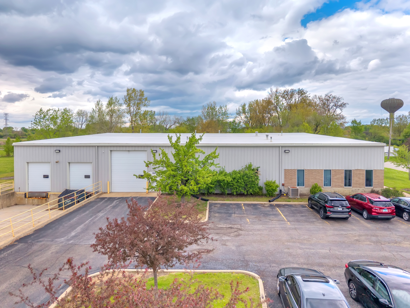 197 Alder Drive, North Aurora, IL 60542