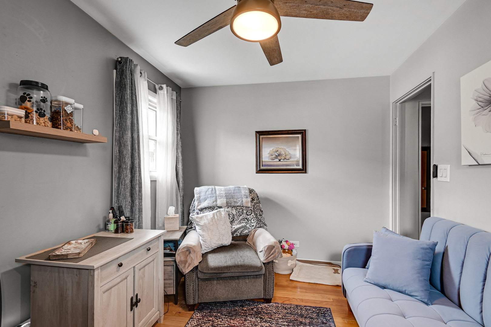 10445 S Avenue E Avenue, Chicago, IL 60617