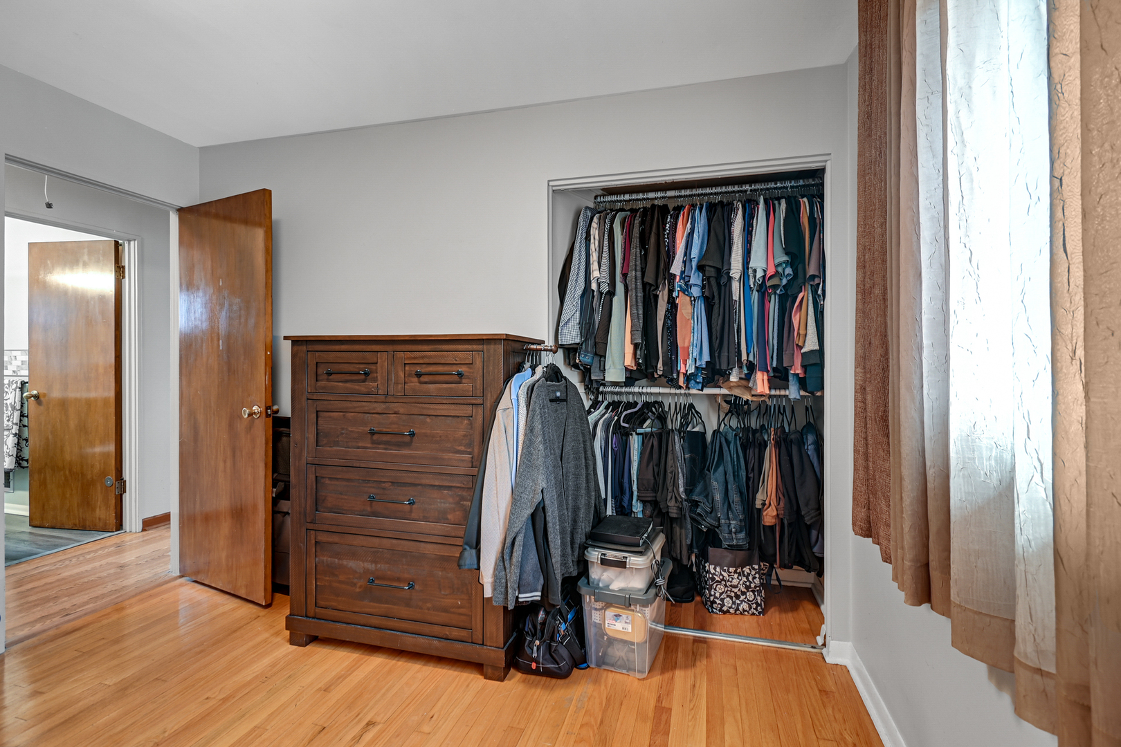 10445 S Avenue E Avenue, Chicago, IL 60617