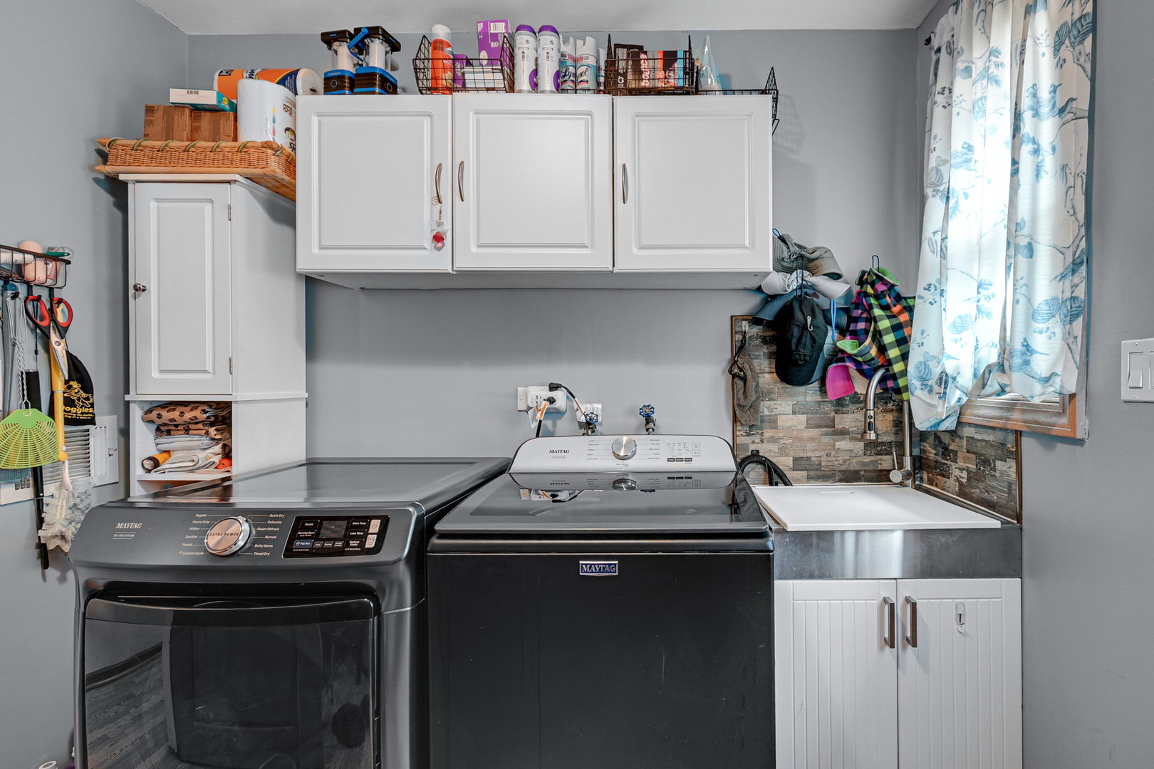 10445 S Avenue E Avenue, Chicago, IL 60617