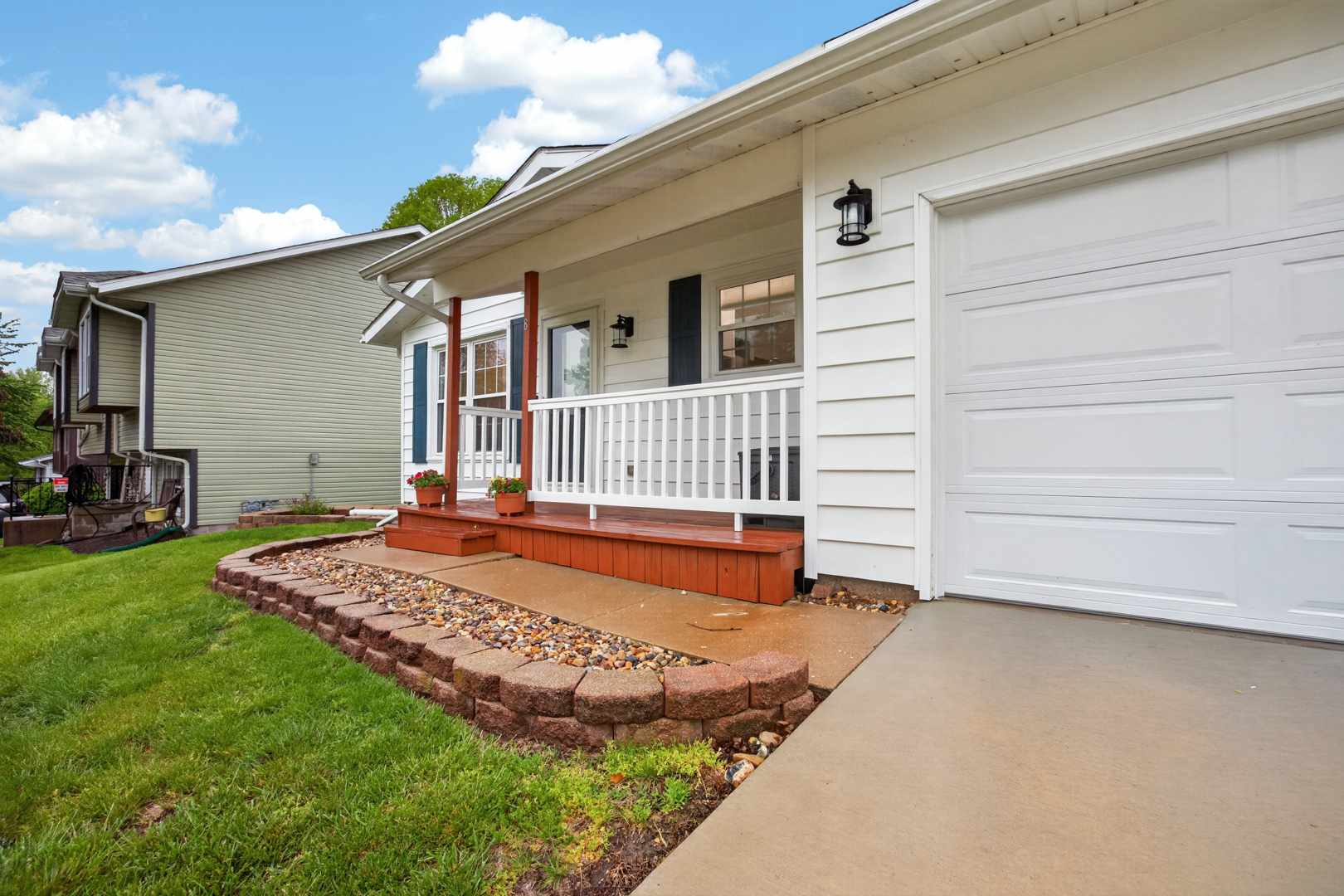 8 Ivey Court, Bloomington, IL 61701