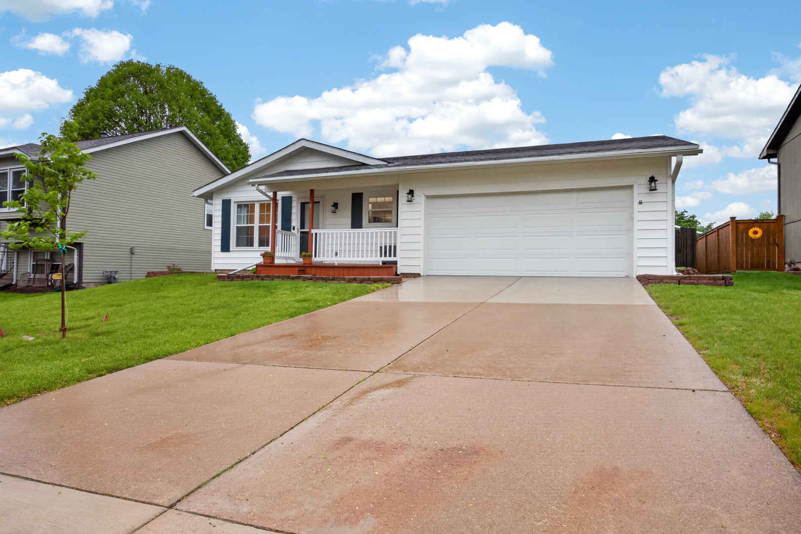 8 Ivey Court, Bloomington, IL 61701