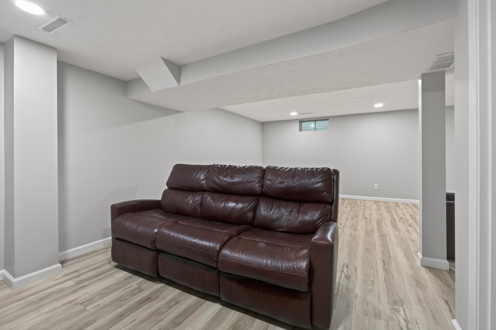 8 Ivey Court, Bloomington, IL 61701