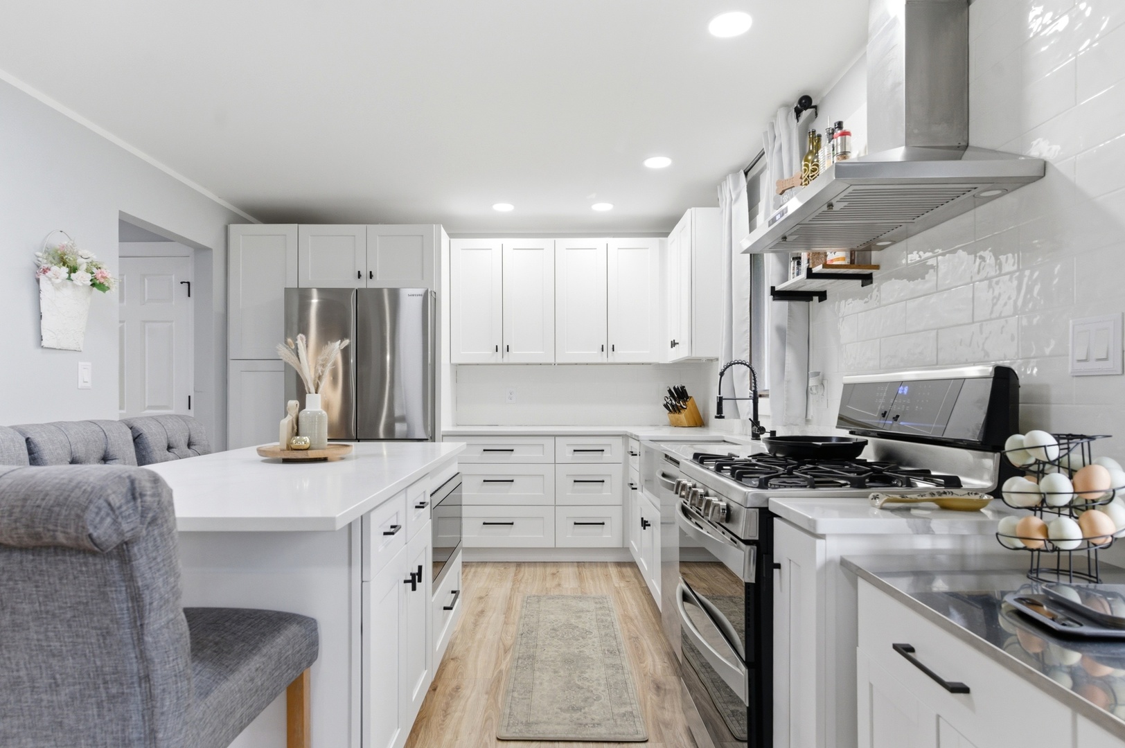 16123 S Peerless Drive, Plainfield, IL 60586