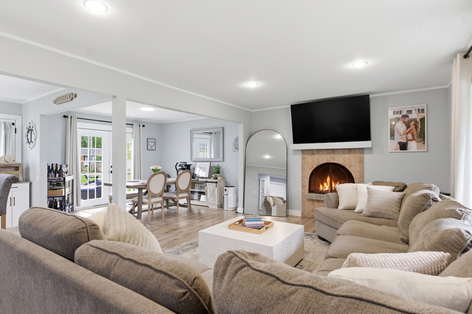 16123 S Peerless Drive, Plainfield, IL 60586