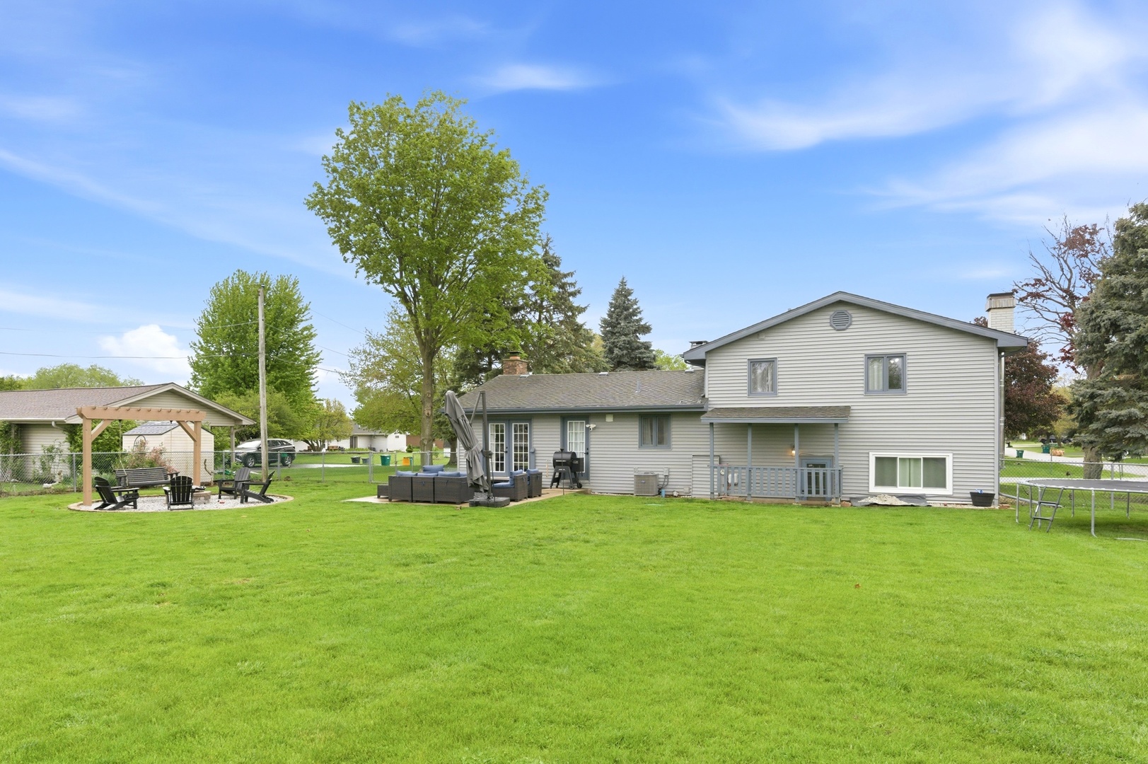 16123 S Peerless Drive, Plainfield, IL 60586