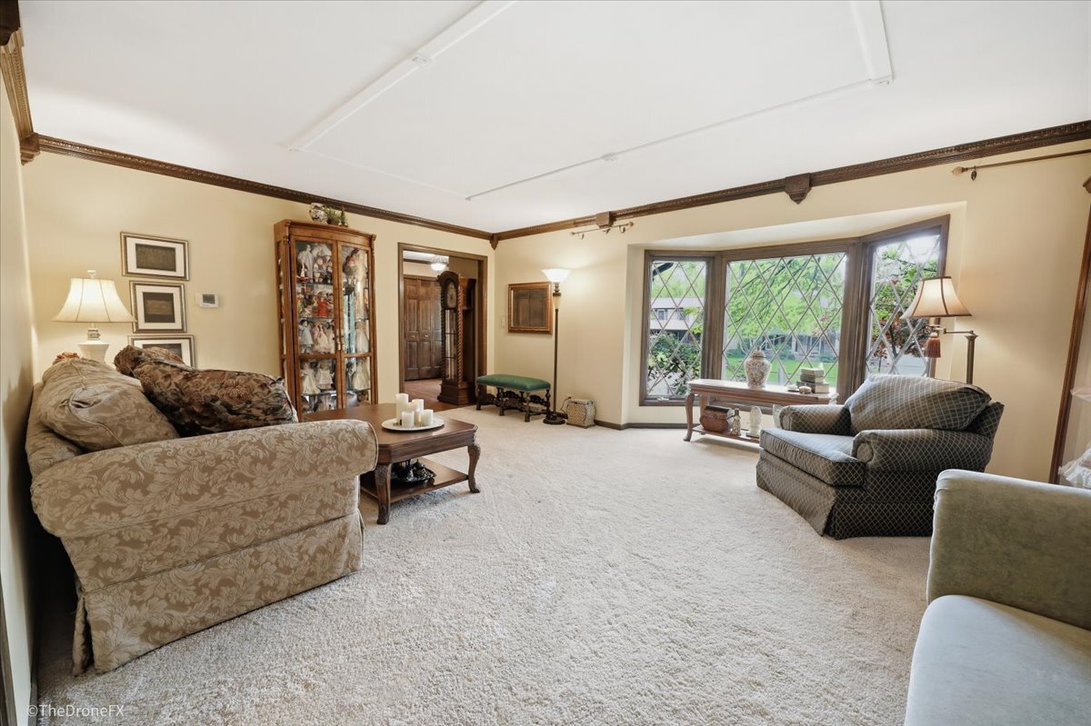 22W324 McCarron Road, Glen Ellyn, IL 60137