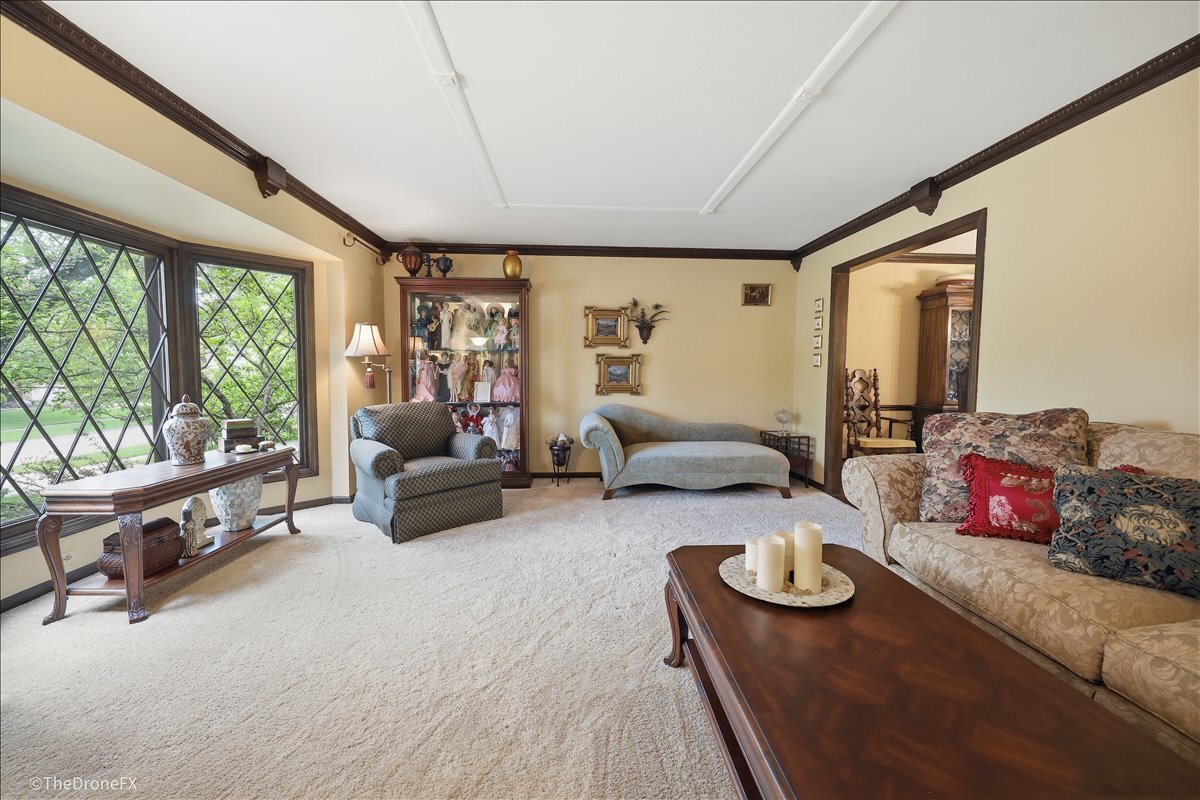 22W324 McCarron Road, Glen Ellyn, IL 60137