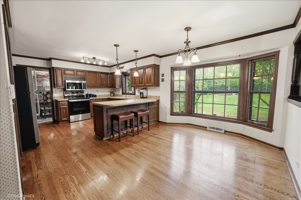 22W324 McCarron Road, Glen Ellyn, IL 60137