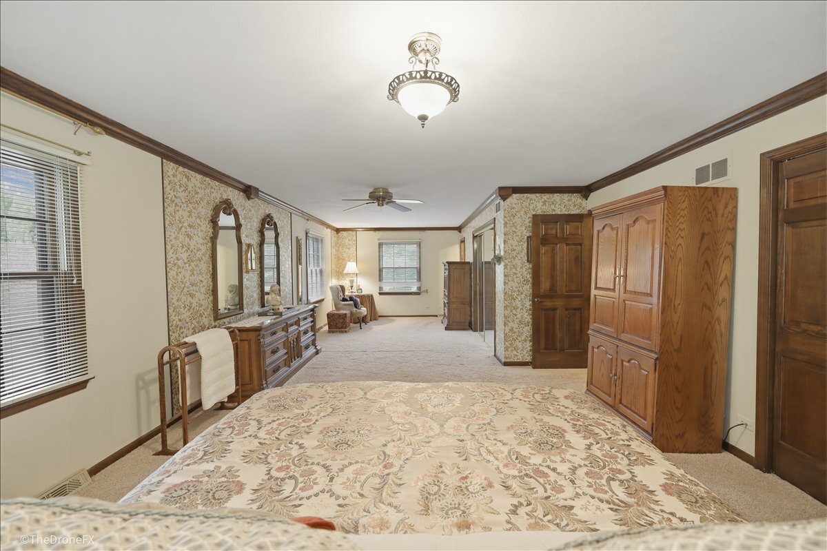 22W324 McCarron Road, Glen Ellyn, IL 60137