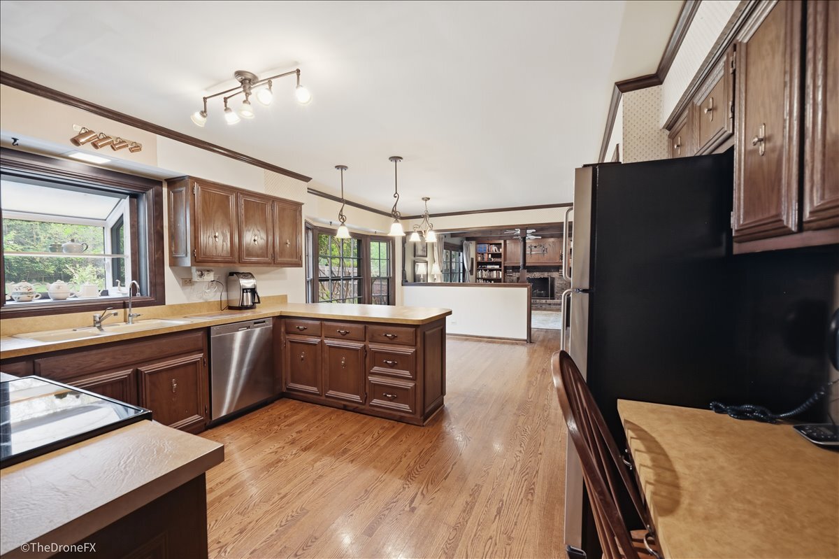 22W324 McCarron Road, Glen Ellyn, IL 60137