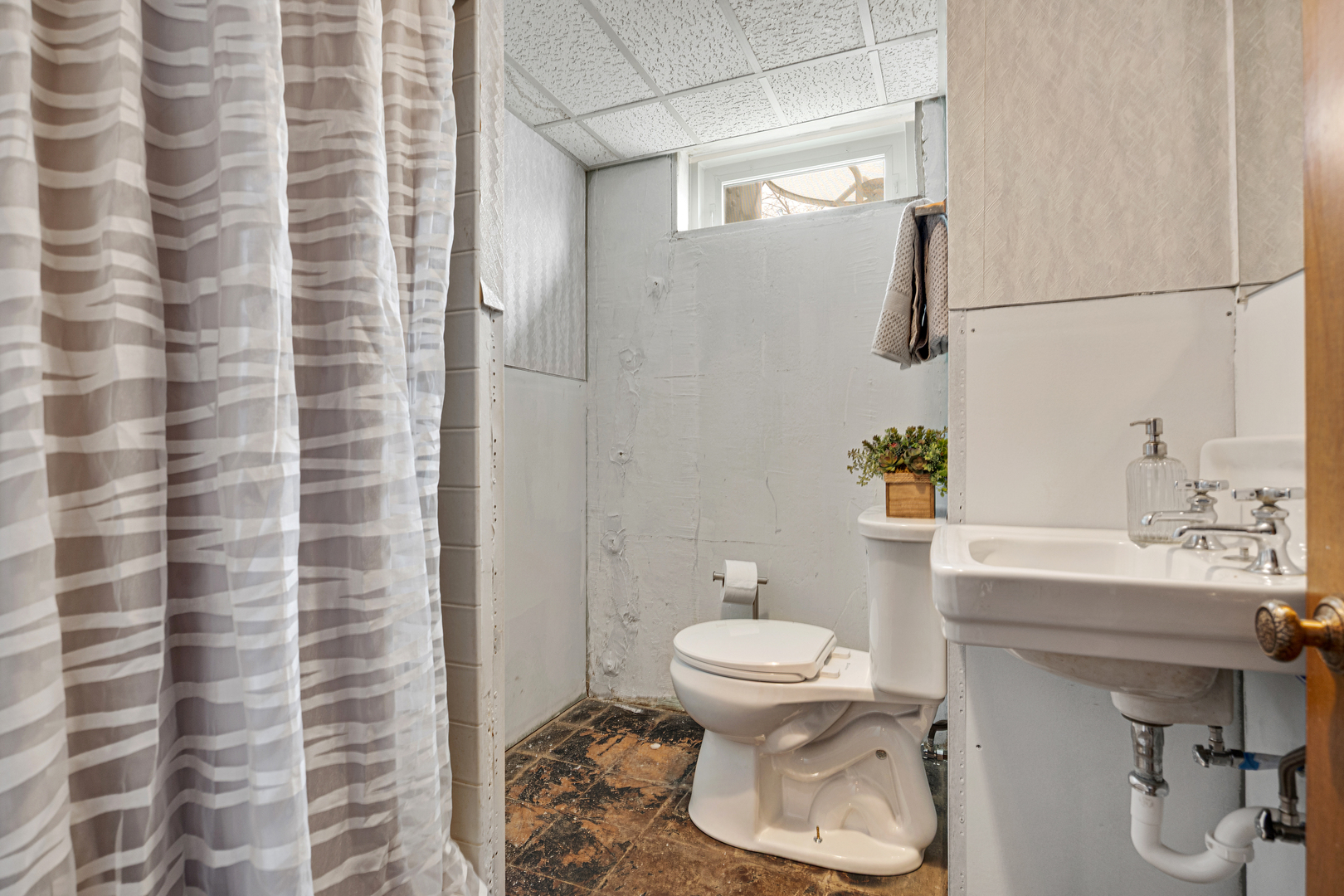 2701 Lee Street, Melrose Park, IL 60164