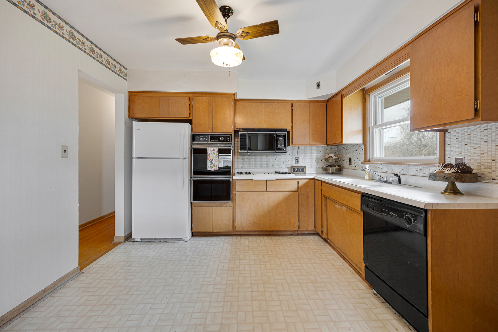 2701 Lee Street, Melrose Park, IL 60164