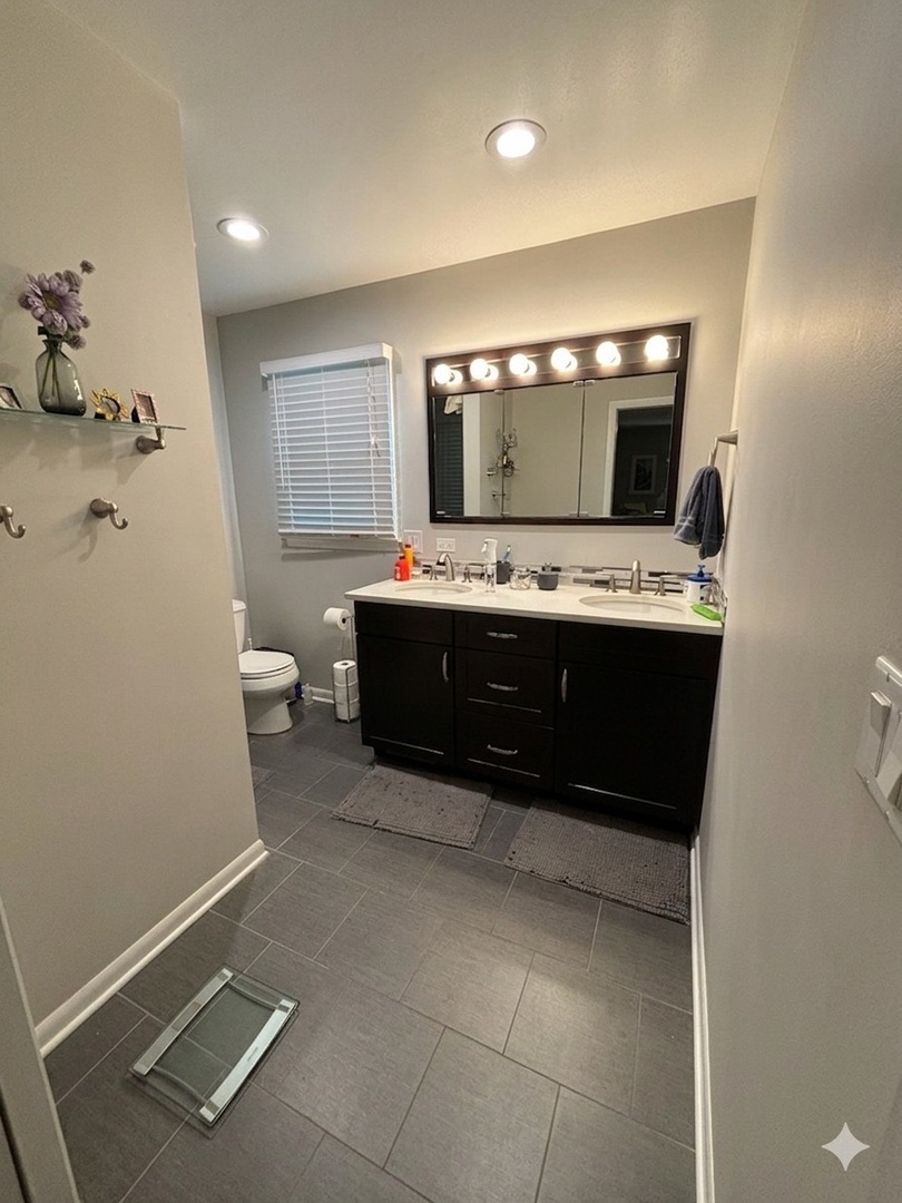 1220 Anthony Lane, Deerfield, IL 60015