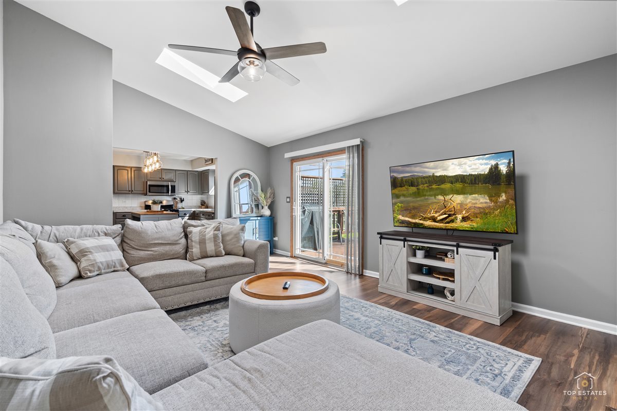 309 N Southport Road, Mundelein, IL 60060