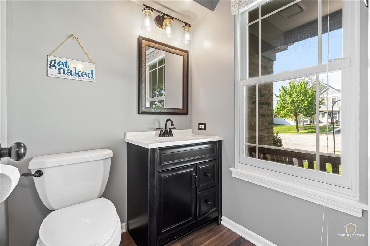 309 N Southport Road, Mundelein, IL 60060
