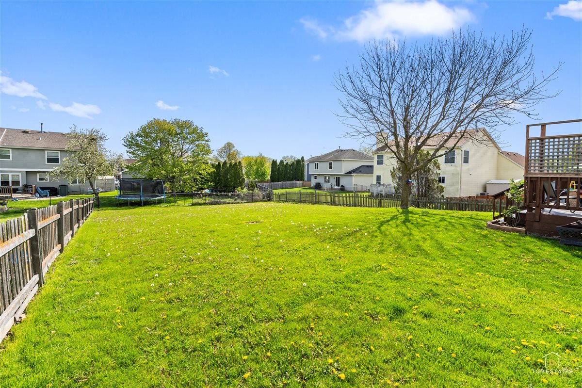 309 N Southport Road, Mundelein, IL 60060