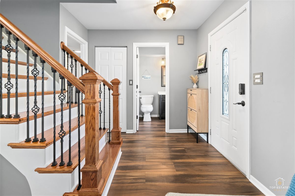 309 N Southport Road, Mundelein, IL 60060