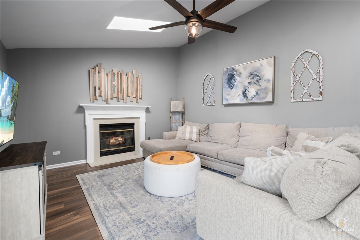 309 N Southport Road, Mundelein, IL 60060