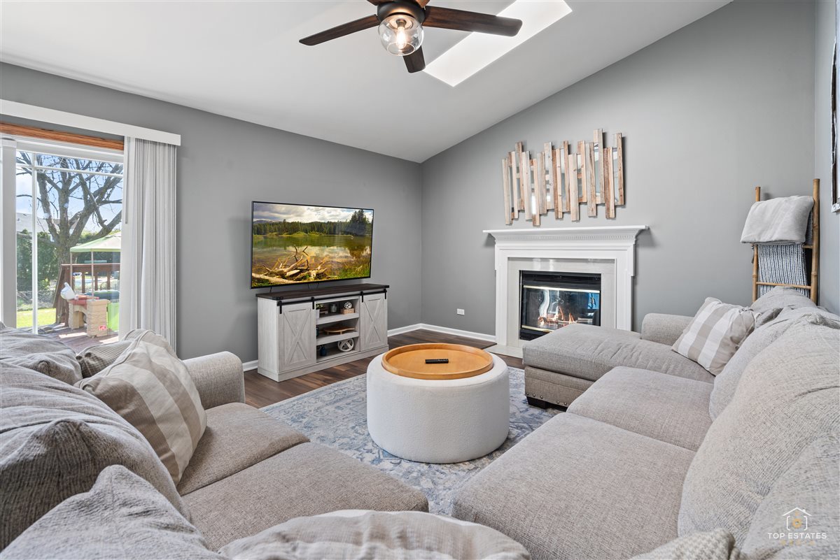 309 N Southport Road, Mundelein, IL 60060