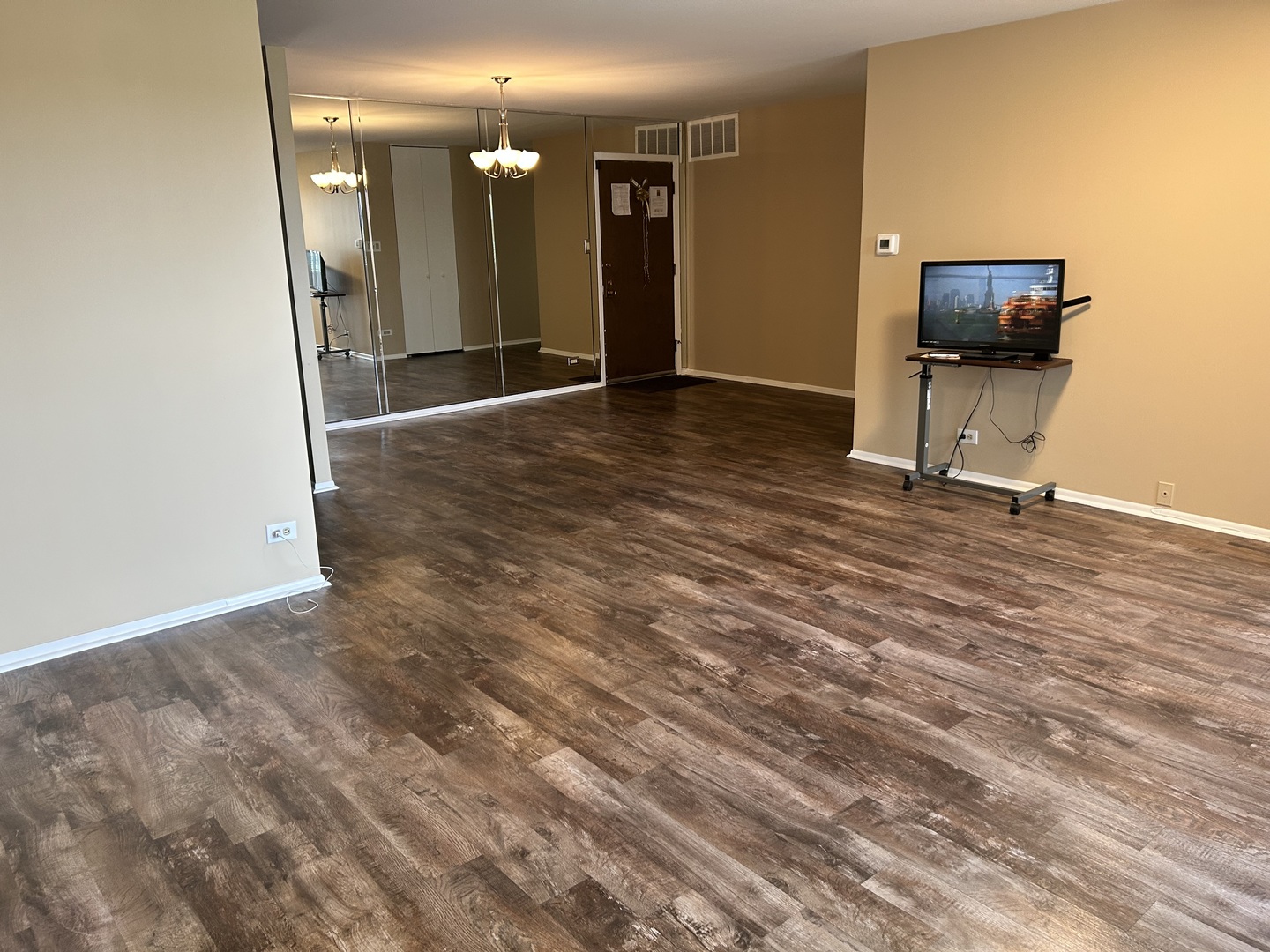 100 Park Avenue #706, Calumet City, IL 60409