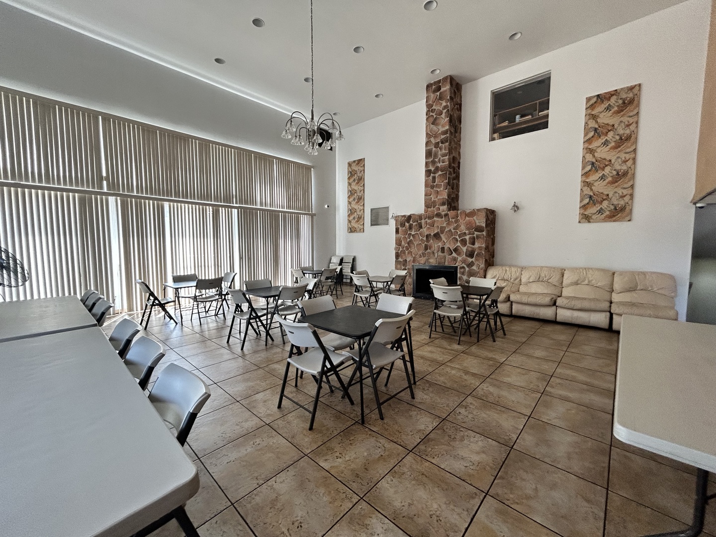 100 Park Avenue #706, Calumet City, IL 60409