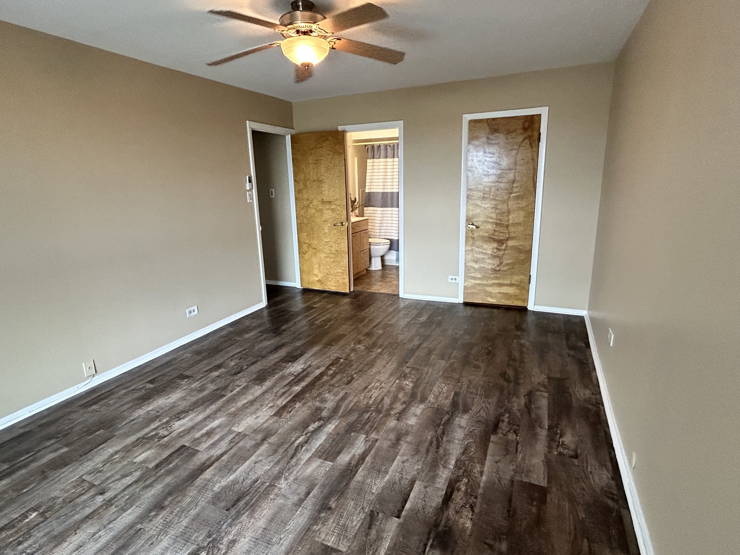 100 Park Avenue #706, Calumet City, IL 60409